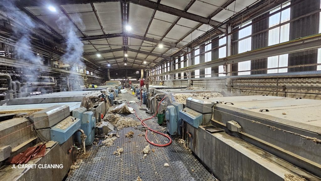 Wool scouring line